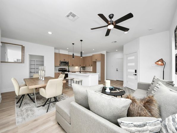 9028 Scott St, Houston, TX 77051