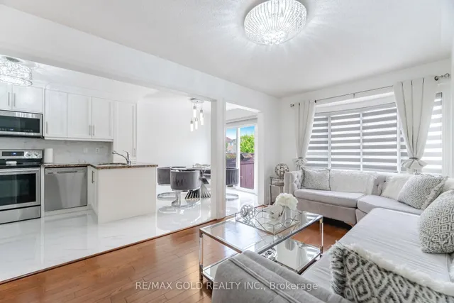 Additional image 8 of 29 Skylar Circ