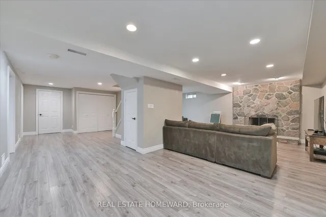 Additional image 35 of 1221 Grandview Dr