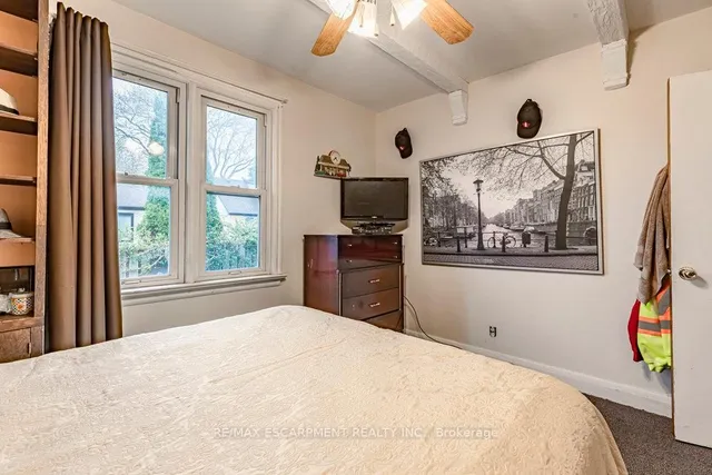 Additional image 23 of 14 Danbury St