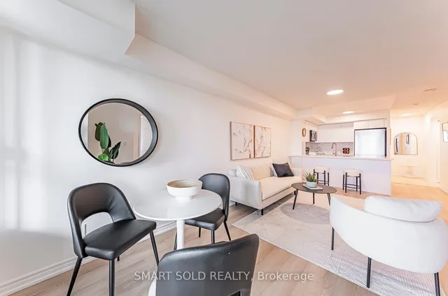 Additional image 5 of 17 Barberry Pl Unit 2009