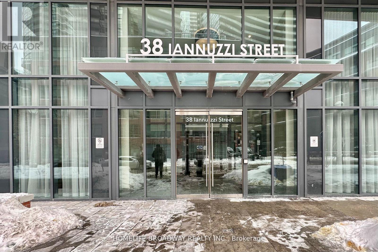 740 - 38 IANNUZZI STREET|Toronto (Niagara), Ontario M5V0S2