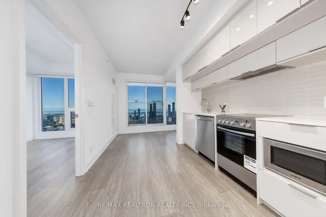 Additional image 10 of 181 Dundas St Unit 5507