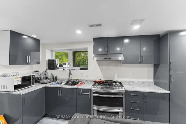 Additional image 36 of 8420 Creditview Rd