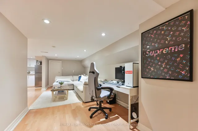 Additional image 30 of 16 Eastwood Ave