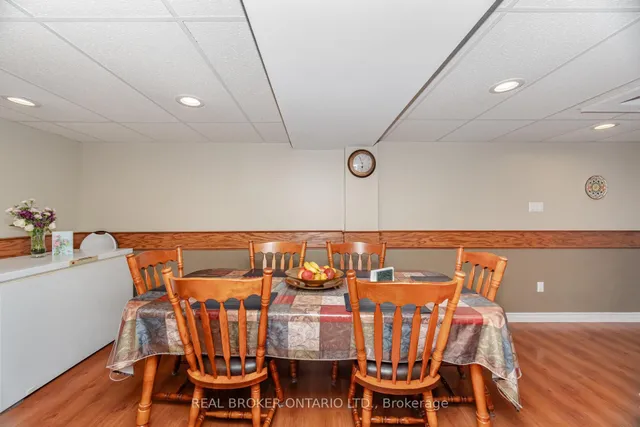 Additional image 36 of 28 Lacewood Cres