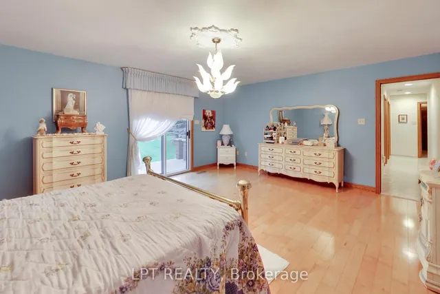 Additional image 36 of 6 Fenton Way