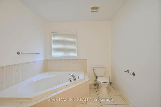 Additional image 37 of 330 Giddings Cres