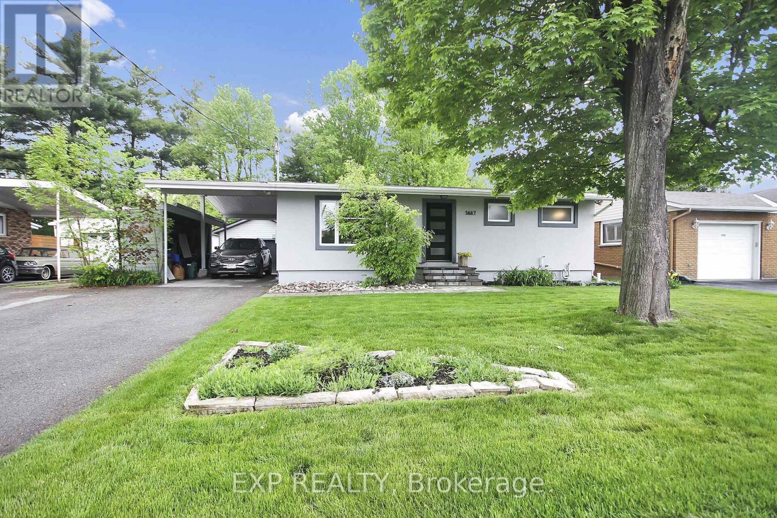 1447 MAXIME STREET|Ottawa, Ontario K1B4E7