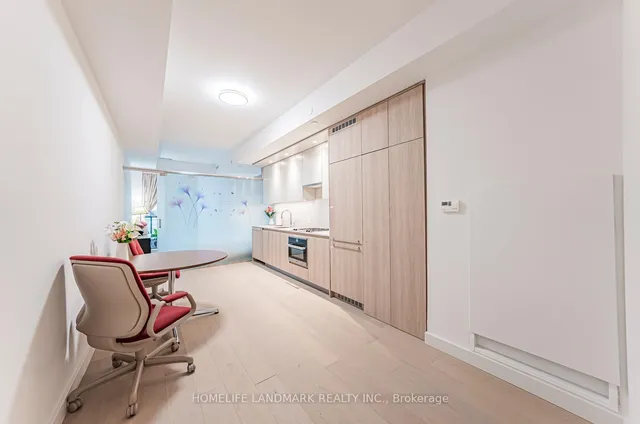 Additional image 14 of 81 Wellesley St Unit 307