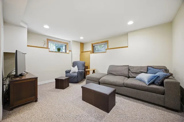 Additional image 41 of 6 Enfield Ave