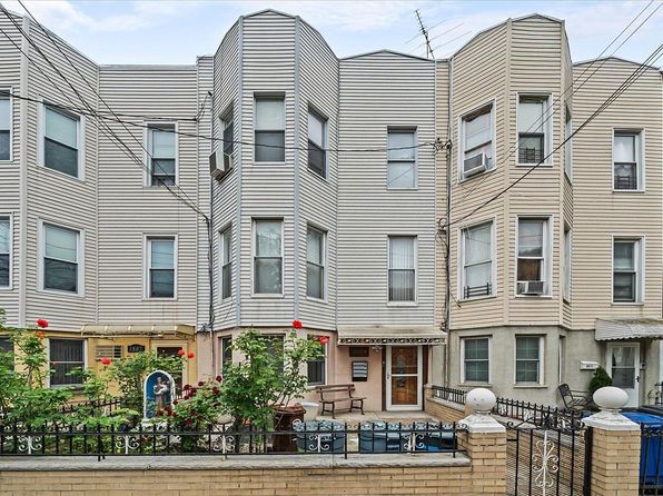 3809 12th Ave, Brooklyn, NY 11218