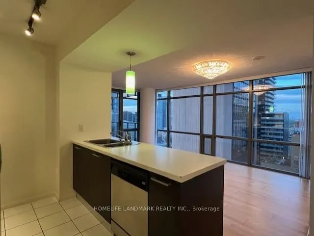 Additional image 2 of 38 grenville St Unit 2008