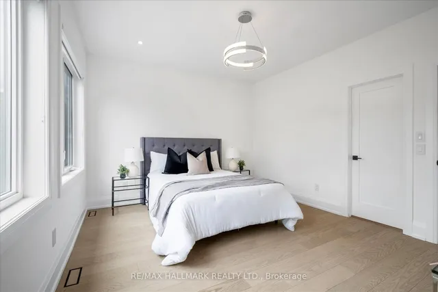 Additional image 24 of 40 Manderley Dr