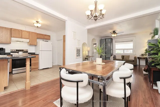 Additional image 17 of 38 Mimico Ave