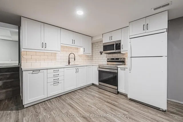 Additional image 28 of 90 Pottruff Rd