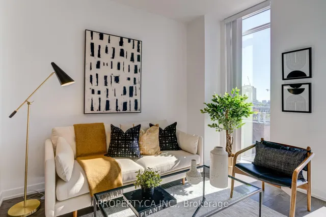 Additional image 18 of 297 College St Unit 715