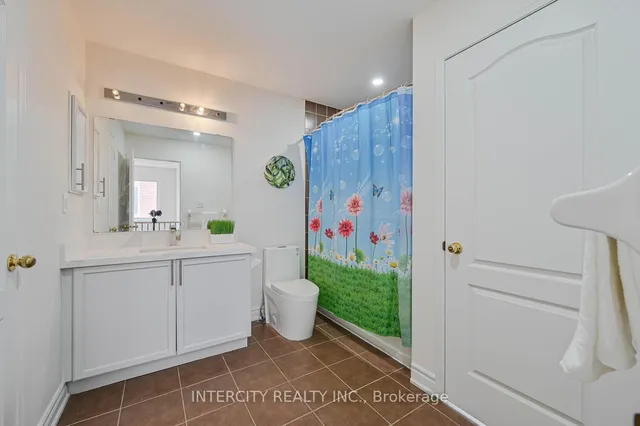 Additional image 31 of 24 Hollingsworth Circ