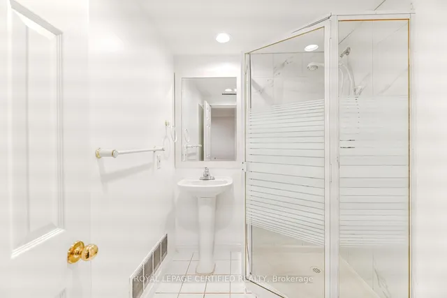 Additional image 42 of 37 Newbridge Cres