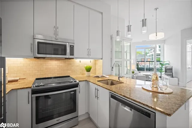 Additional image 4 of 2 Old Mill Dr Unit 103