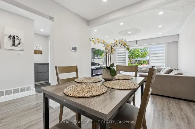 Additional image 11 of 122 Mooregate Cres