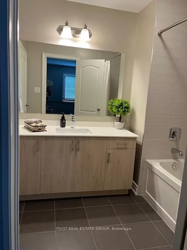 Additional image 23 of 1292 Clarriage Crt