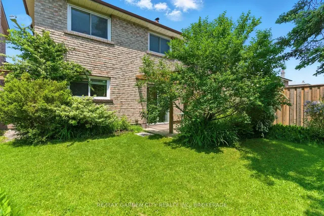 Additional image 25 of 101 Winter Gardens Tr