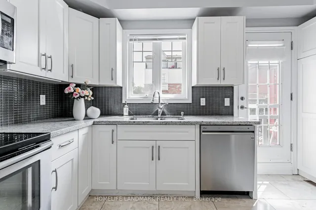 Additional image 16 of 523B Royal York Rd