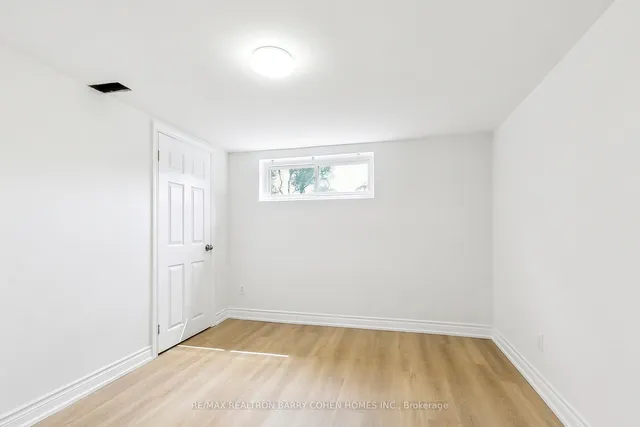 Additional image 16 of 44 Broadlands Blvd