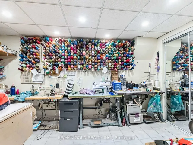 Additional image 43 of 14 Kentucky Dr