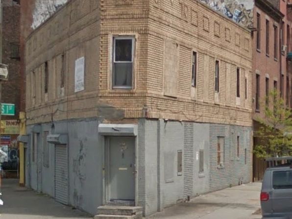 371 S 1st St, Brooklyn, NY 11211