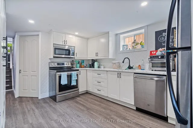 Additional image 24 of 1295 Consort Cres