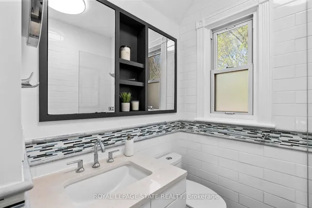 Additional image 33 of 248 Bold St