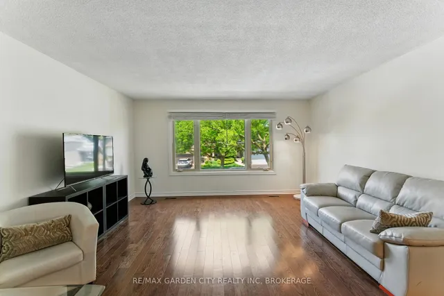 Additional image 33 of 101 Winter Gardens Tr