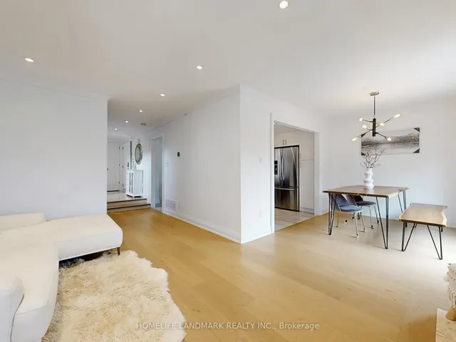 Additional image 4 of 168 Kingsbridge Garden Circ