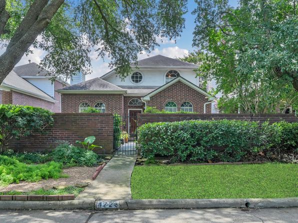 4723 Cashel Castle Dr, Houston, TX 77069