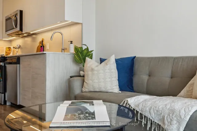 Additional image 9 of 60 Frederick St Unit 2903