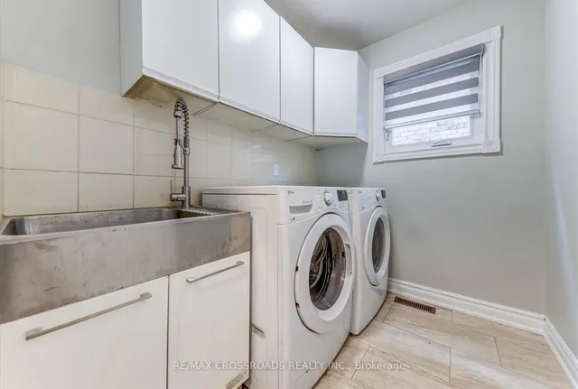 Additional image 36 of 75 Wandering Tr