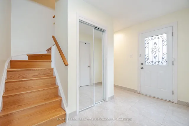 Additional image 21 of 421 Laurentian Ave