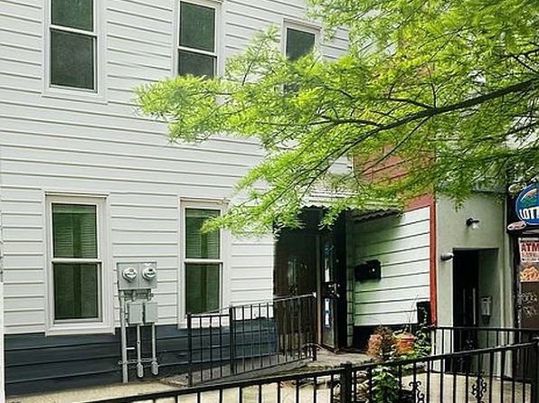 224 Palmetto St, Brooklyn, NY 11221