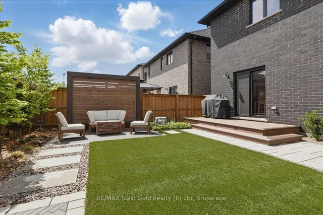 Additional image 38 of 604 Doonwoods Cres