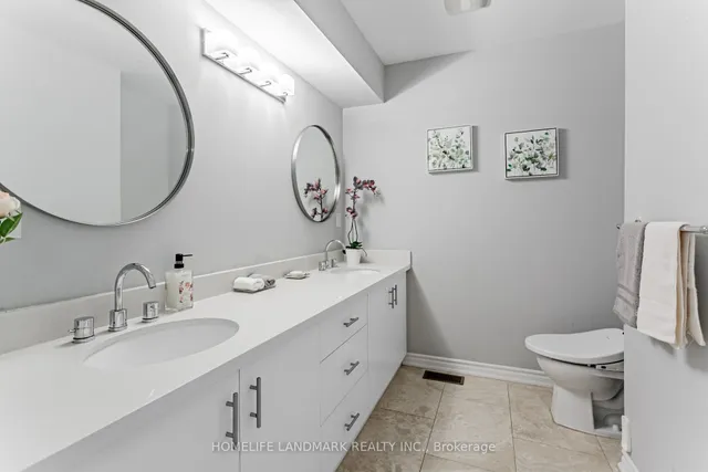 Additional image 32 of 523B Royal York Rd