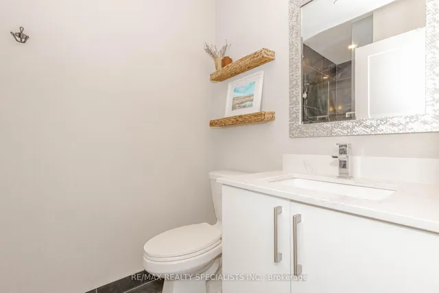 Additional image 32 of 576 FRONT St Unit 1705