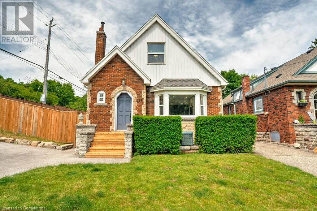 Property image for 316 HOUGHTON Avenue S|Hamilton, Ontario L8K2N3