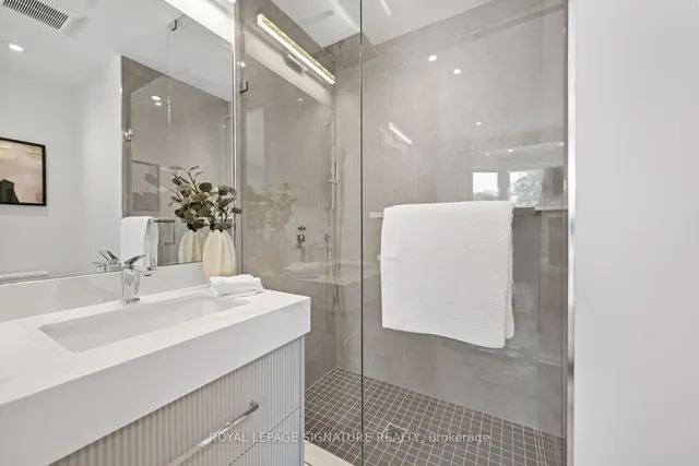 Additional image 30 of 11 Victor Ave