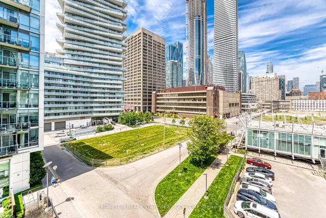Additional image 28 of 39 Queens Quay Unit 503