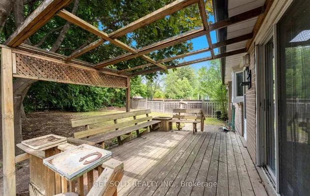 Additional image 35 of 40 Bankfield Dr