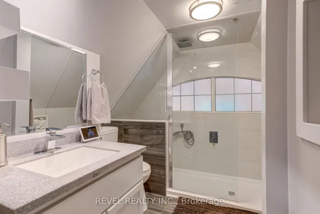 Additional image 36 of 140 Sanford Ave