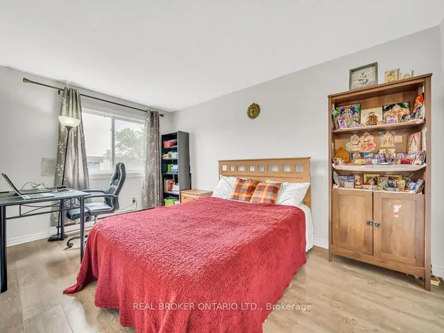 Additional image 20 of 1050 Falgarwood Dr Unit 128