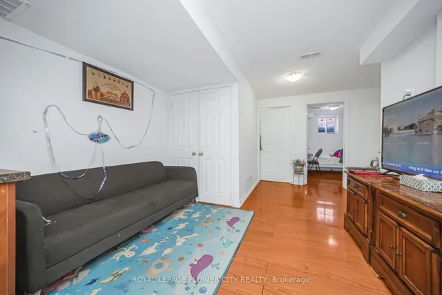 Additional image 42 of 18 Nathaniel Cres